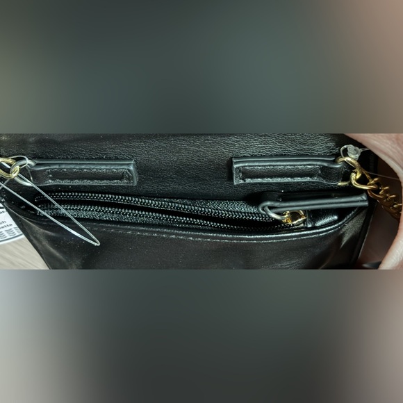 New Black Faux Leather Skull Chain Mini Crossbody Bag with Zippered Pouch - Picture 3 of 5